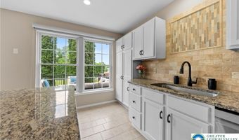 1658 Pinewind Dr, Alburtis, PA 18011