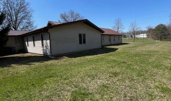 1207 S Wayne St, Angola, IN 46703