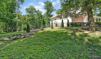 292 Crouch Branch Rd, Allardt, TN 38504