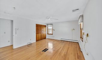 52 Clubhouse Dr, Bourne, MA 02532
