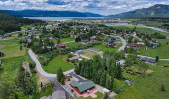 525 THREE RIVERS Dr, Alpine, WY 83128
