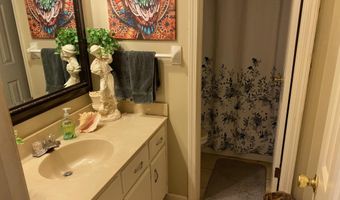 7264 GAIL Dr E, Bartlett, TN 38133