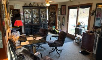 6033 Siemon Rd, Batesville, IN 47006