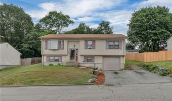 8 Gale Ct, North Providence, RI 02904