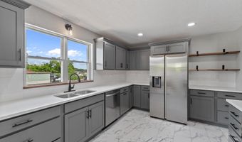 1241-41 R McComas Ave, Barboursville, WV 25504