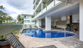 445 Kaiolu St 812, Honolulu, HI 96815