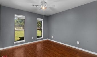 107 S Parkridge Dr, Benton, LA 71006
