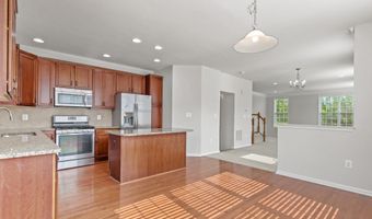43247 LOUDOUN RESERVE Dr, Ashburn, VA 20148