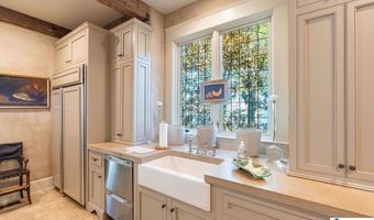99 WATERS EDGE Way, Alpine, AL 35014