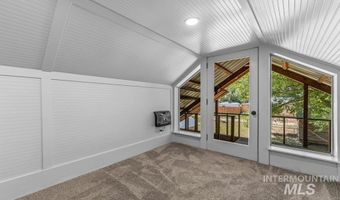 311 N School St, Cascade, ID 83611
