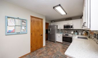 2610 NW 17th St, Ankeny, IA 50023