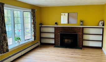 4 Reed Pl, East Greenwich, RI 02818
