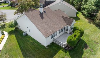 17 Breeze Ter, Barnegat, NJ 08005