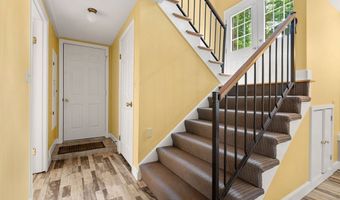 218 Brimbal Ave, Beverly, MA 01915