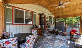 6328 River Rd, Clark Fork, ID 83811