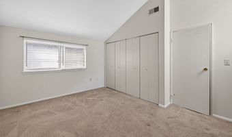62 Monticello Dr 62, Branford, CT 06405