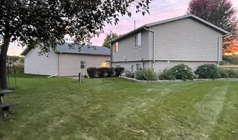 7943 Town Line Rd, Waterford, WI 53185
