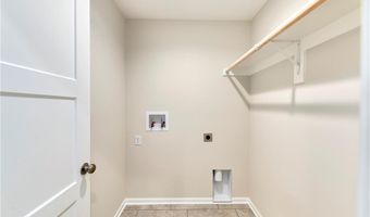 1640 Grayhawk Dr, Basehor, KS 66007