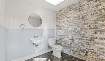 106 CAMBRIDGE Dr, Belle Chasse, LA 70037