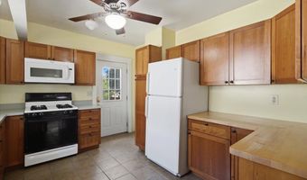 301 Elm St, Bennington, VT 05201
