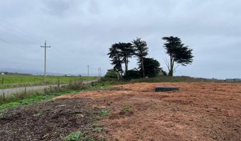 1127 Moxon Ln, Arcata, CA 95521