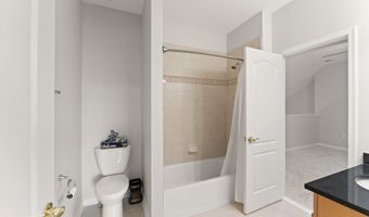 44360 OAKMONT MANOR Sq, Ashburn, VA 20147