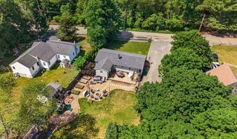 26 Algerine St, Berkley, MA 02779