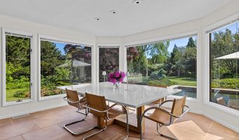 24 Sarahs Path, Amagansett, NY 11930