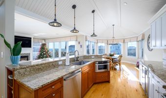 211 Stratford Ave, Beach Haven, NJ 08008