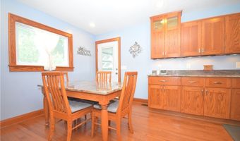 759 Tallkron Dr, Akron, OH 44305