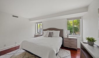8315 N BROOK Ln 2-205, Bethesda, MD 20814