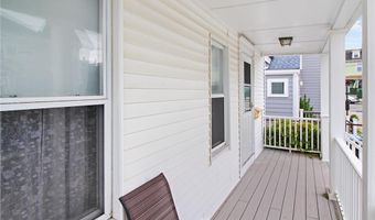 4 Atlantic St, Newport, RI 02840