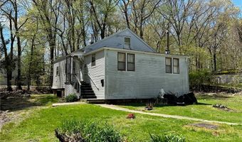 8 Buona Vista Ave, Johnston, RI 02919