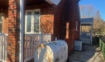 7404 POPLAR Ave, Baltimore, MD 21224