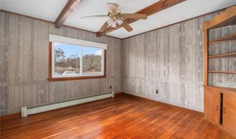 141 Peckham Rd, Little Compton, RI 02837