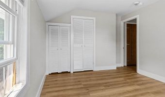 24 Warwick St, Bangor, ME 04401