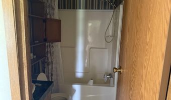1550 Broadway Dr, Bean Station, TN 37708