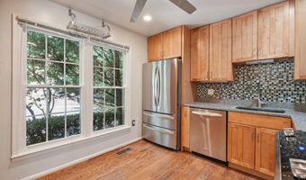 7801 BYRDS NEST Pass, Annandale, VA 22003