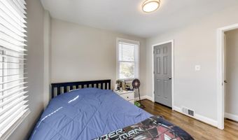 4609 HILLSIDE Rd SE, Washington, DC 20019