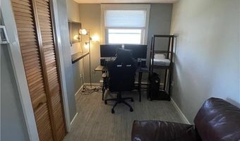 16 Dudley Ave 6, Newport, RI 02840
