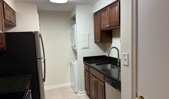 803 N HOWARD St 460, Alexandria, VA 22304