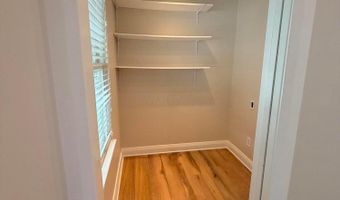 9327 Polaris Green Dr, Columbus, OH 43240