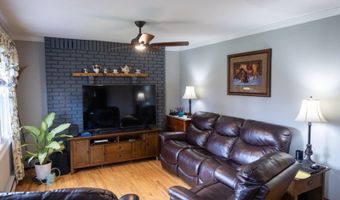 4 Park Ln, Andover, NJ 07860