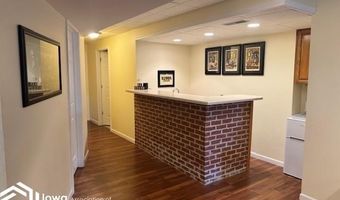 725 N E St, Albia, IA 52531