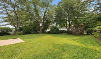 8 SIGNAL HILL Dr, Hockessin, DE 19707