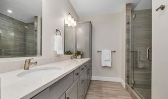 7 Longview Dr 105, Atkinson, NH 03811