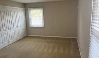 32 Idlewild Ln, Aberdeen, NJ 07747