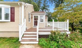 216 Hyde St, Cranston, RI 02920