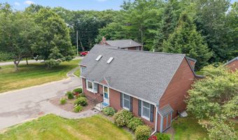 2 Cortland Cir, Bangor, ME 04401
