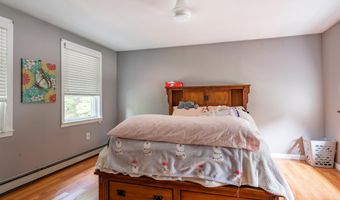 13 Robie Ln, Atkinson, NH 03811